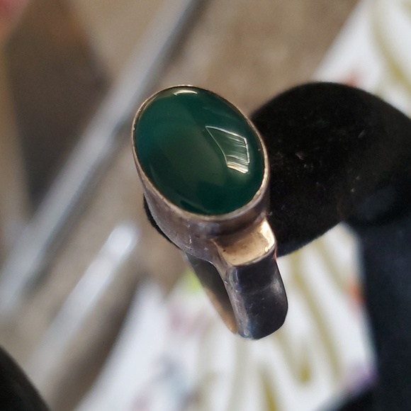 Vintage 925 signed Native American Sterling silver ring w/ EMERALD cabochon - Picture 3 of 9